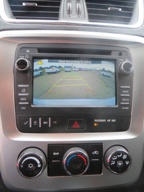 2016 GMC Acadia SLE-2