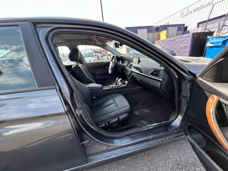 2015 BMW 3 Series 320i xDrive