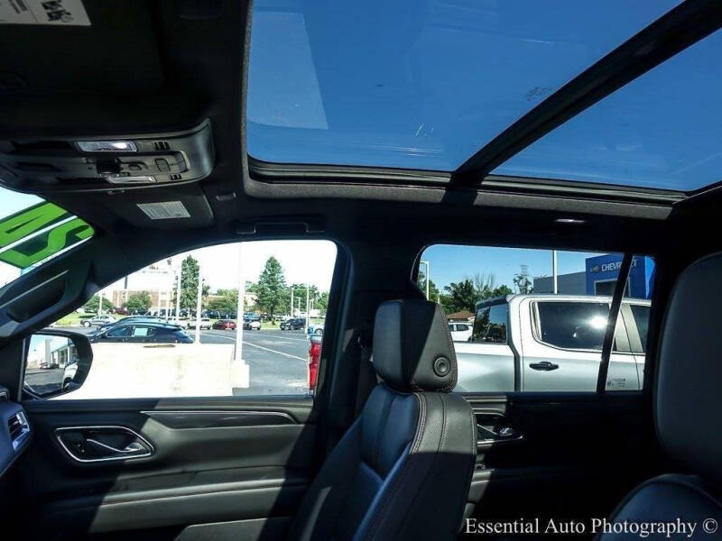 2024 Chevrolet Suburban RST