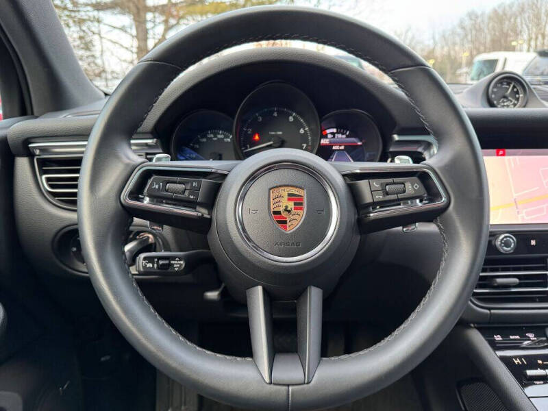 2023 Porsche Macan
