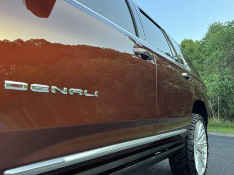2022 GMC Yukon Denali