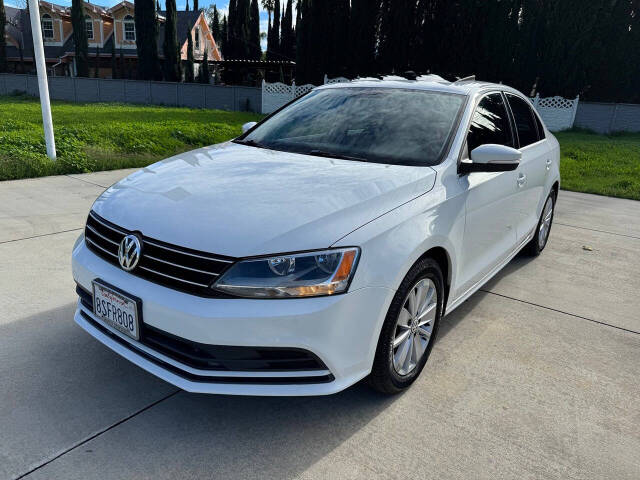 2015 Volkswagen Jetta SE's photo