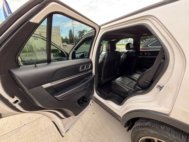 2016 Ford Explorer Sport