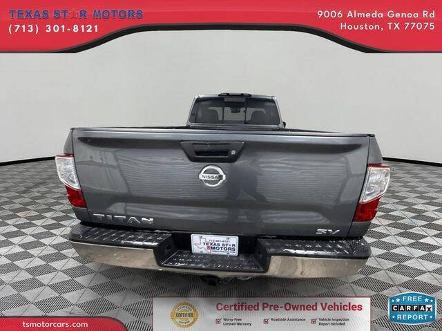 2017 Nissan Titan SV