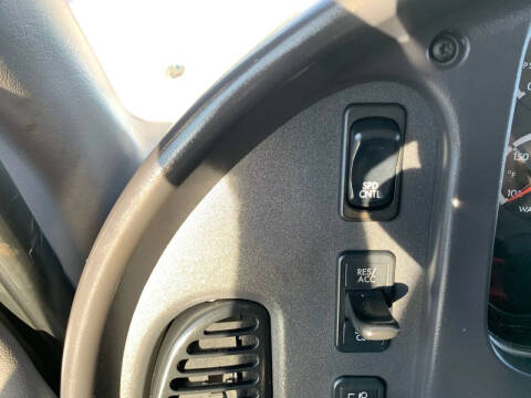 2011 Freightliner M2 112V