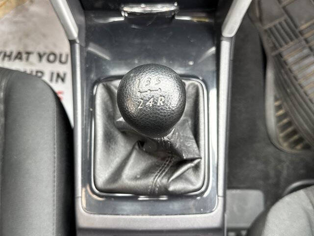 2017 Mitsubishi Lancer ES