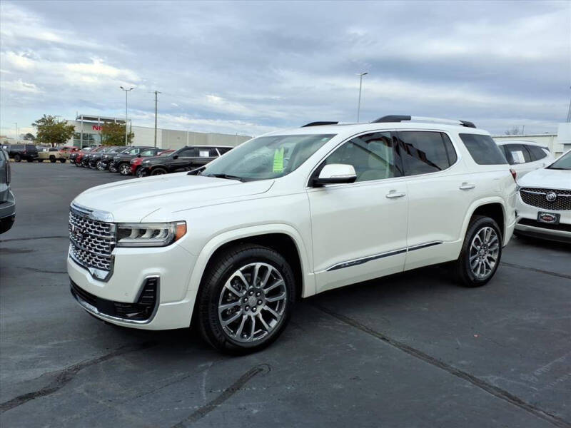 2021 GMC Acadia Denali's photo