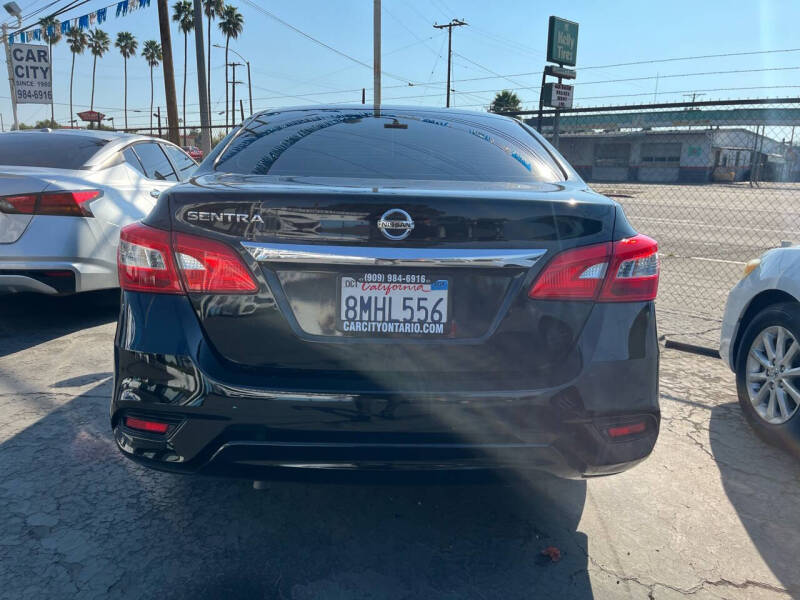 2019 Nissan Sentra S photo 7