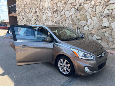 2014 Hyundai Accent SE