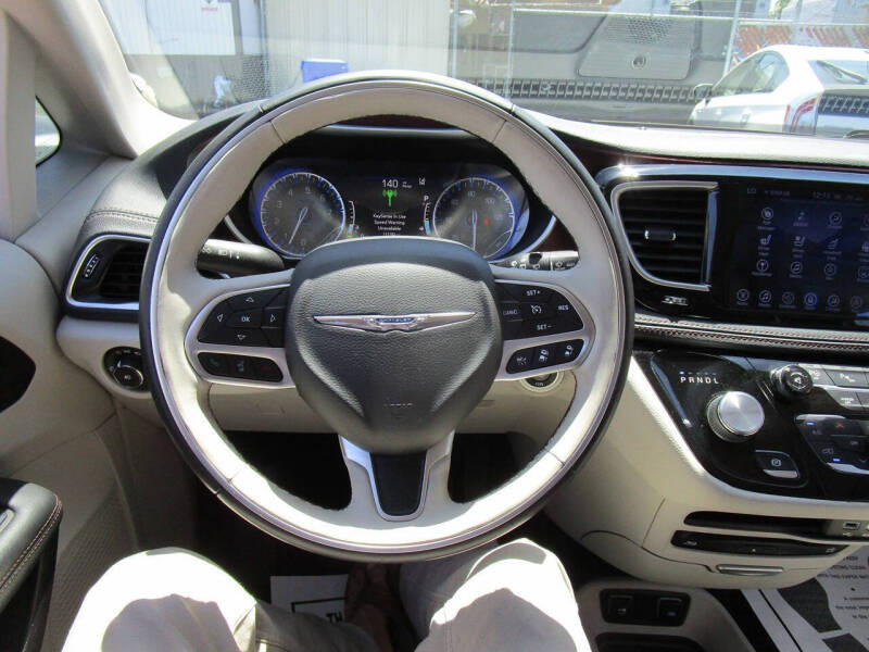 2017 Chrysler Pacifica Limited