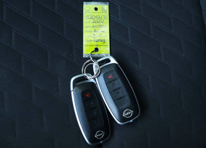 2024 Nissan Kicks SV