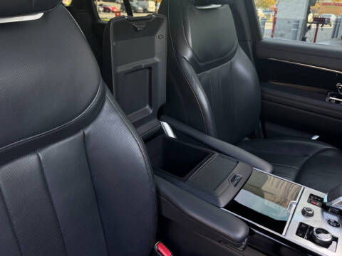 2023 Land Rover Range Rover P530 SE