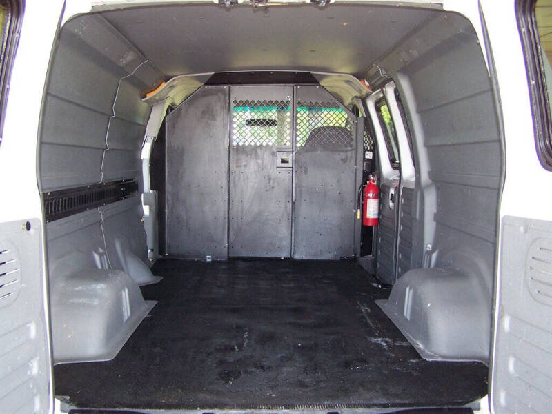 2005 Ford E-Series E-350 SD