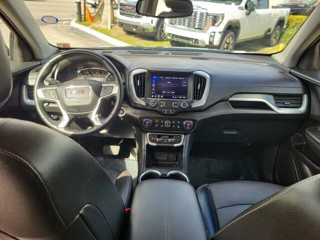 2024 GMC Terrain SLT