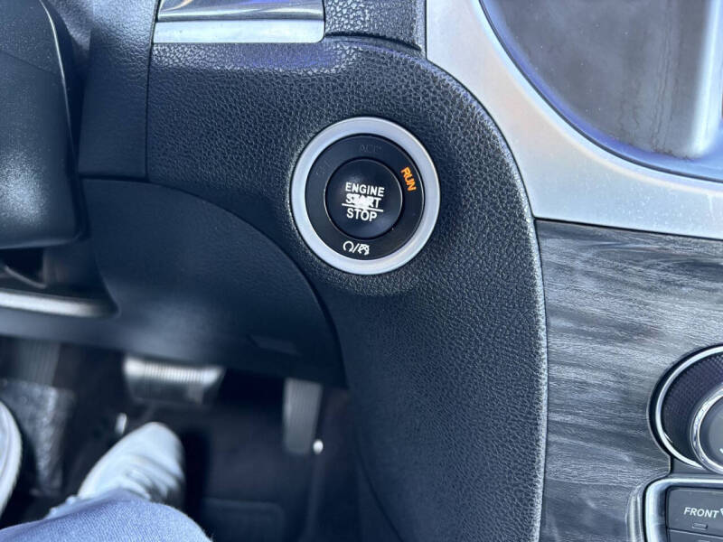 2018 Chrysler 300 Touring