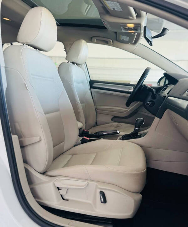 2015 Volkswagen Golf TSI S