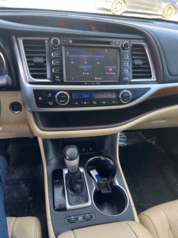 2018 Toyota Highlander Limited Platinum