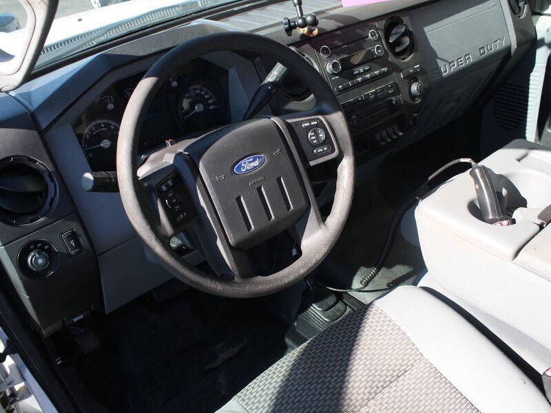 2012 Ford F-250 Super Duty XL