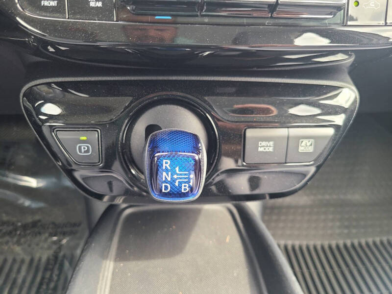 2022 Toyota Prius L Eco