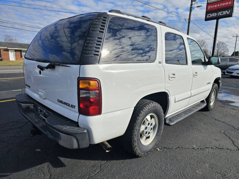 2003 Chevrolet Tahoe LS photo 6