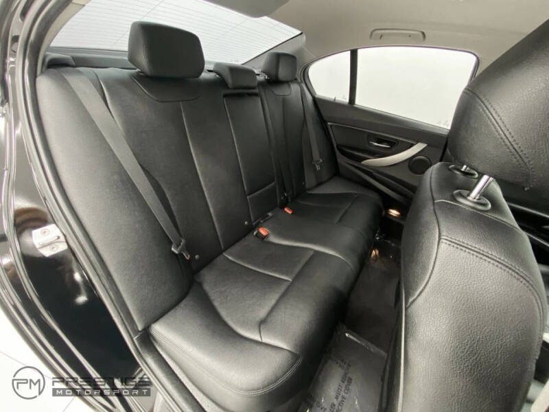 2016 BMW 3 Series 320i