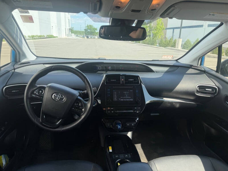 2019 Toyota Prius LE AWD-e