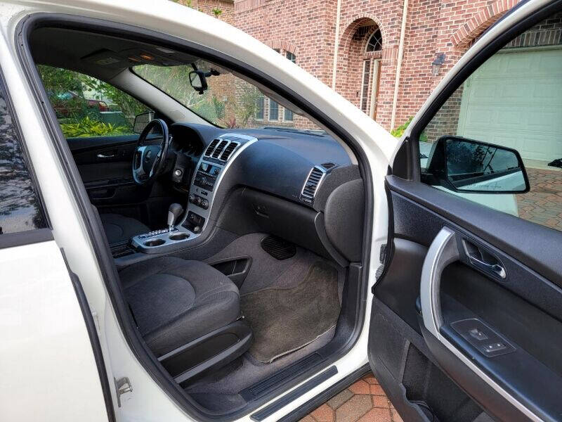 2011 GMC Acadia SL