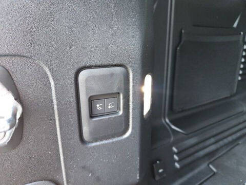 2023 Land Rover Defender 110 X-Dynamic SE