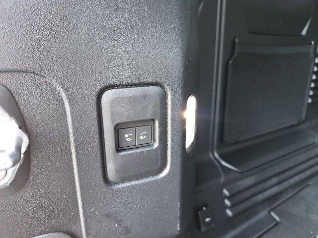 2023 Land Rover Defender 110 X-Dynamic SE