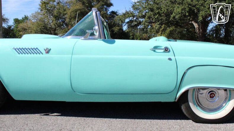 1955 Ford Thunderbird
