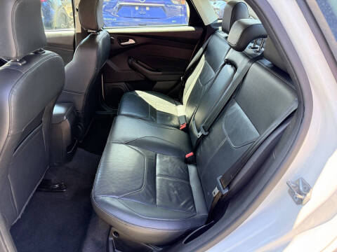 2017 Ford Focus Titanium