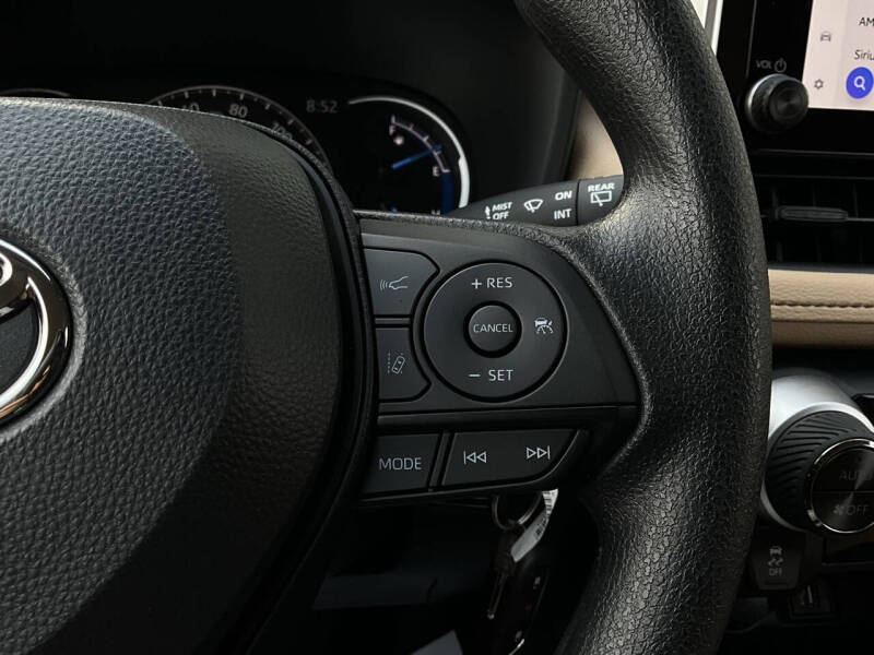 2025 Toyota RAV4 Hybrid LE