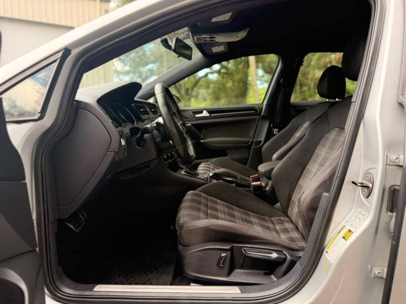 2016 Volkswagen Golf GTI S