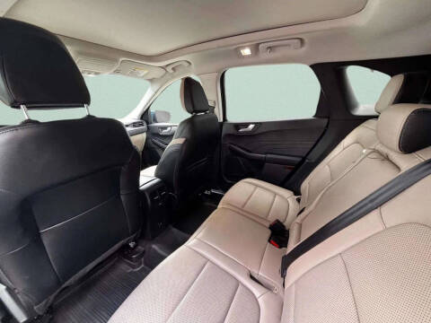 2022 Ford Escape Titanium