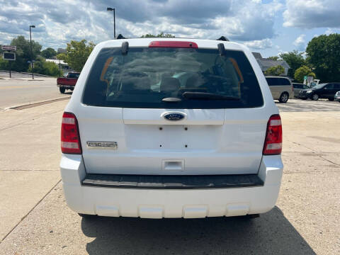 2011 Ford Escape XLS