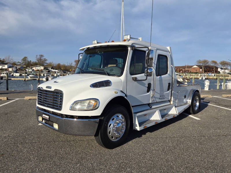 2005 Freightliner M2 106