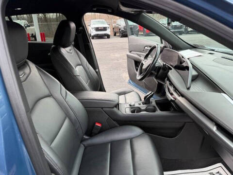 2024 Cadillac XT4 Premium Luxury