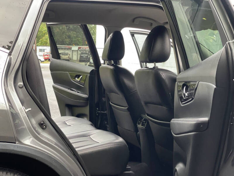2020 Nissan Rogue SL