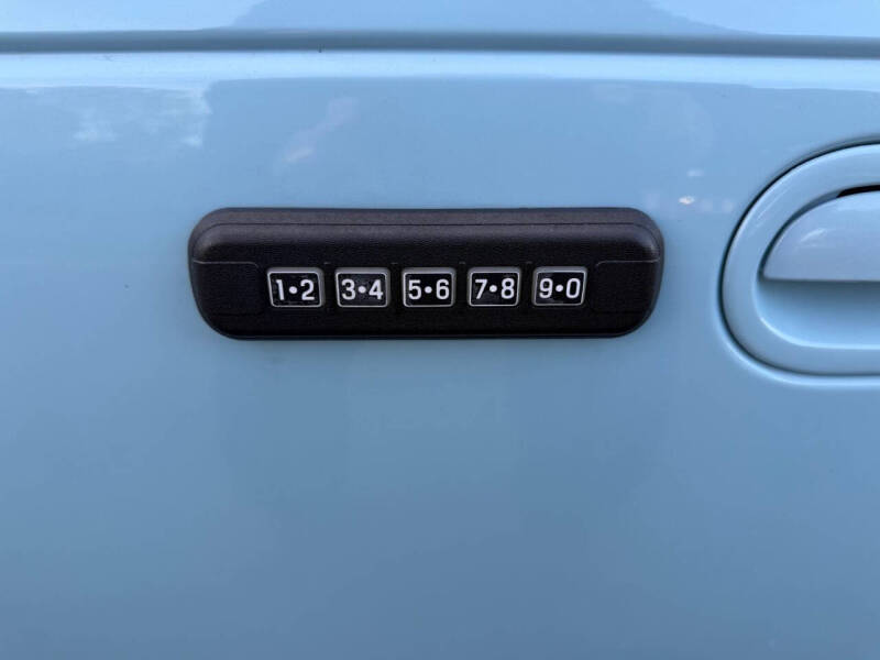 2003 Ford Thunderbird