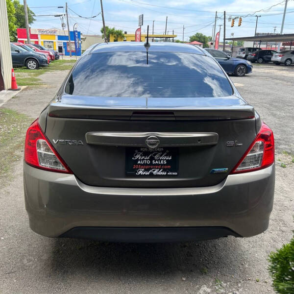 2015 Nissan Versa
