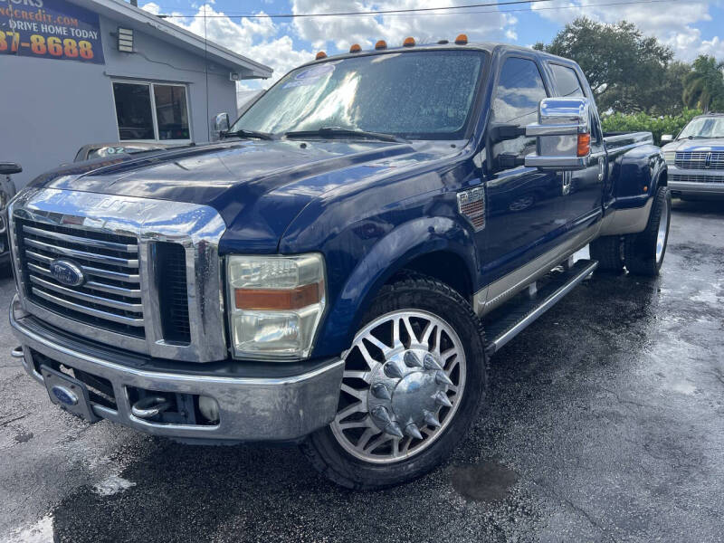 2010 Ford F-350 Super Duty Lariat's photo