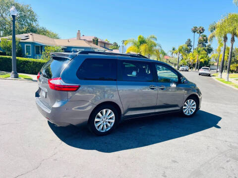 2017 Toyota Sienna