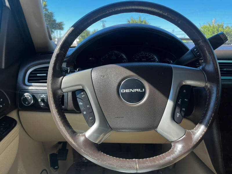 2012 GMC Yukon XL Denali