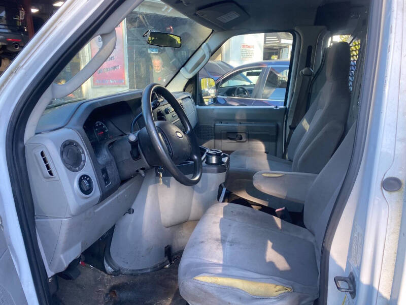 2012 Ford E-Series E-250
