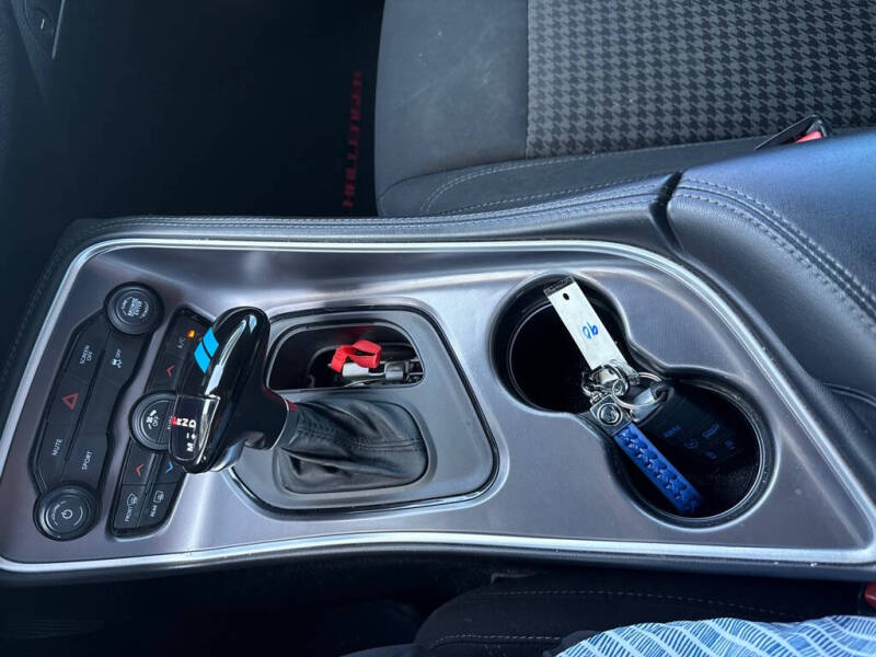 2019 Dodge Challenger SXT