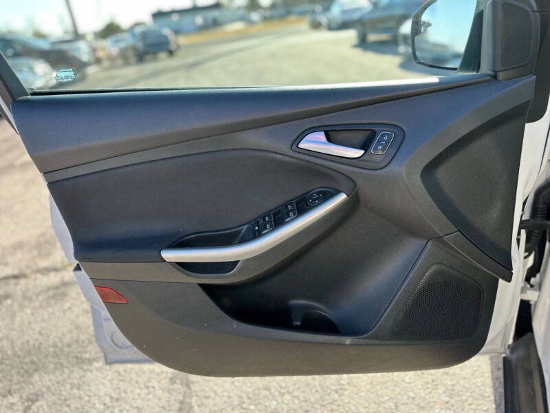 2017 Ford Focus Titanium