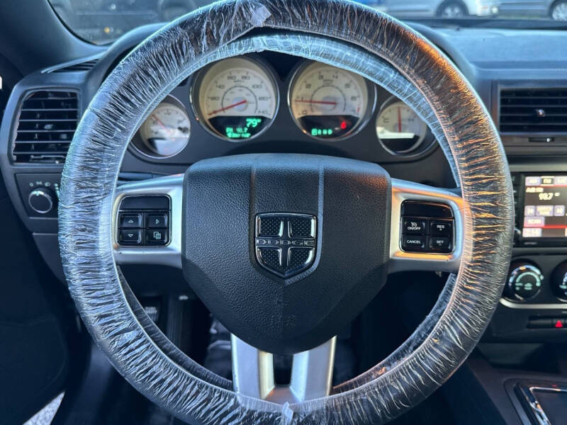 2014 Dodge Challenger SXT