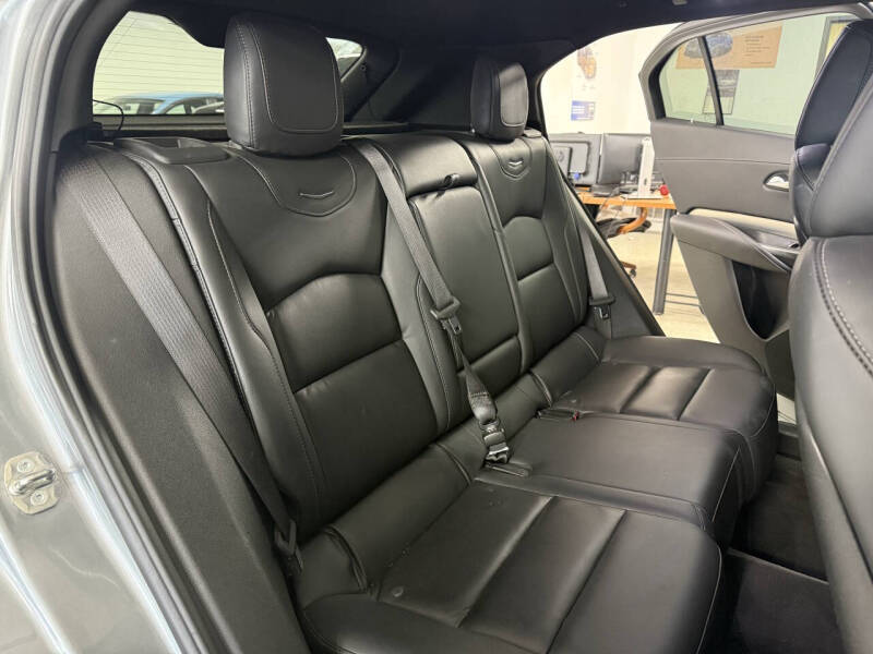 2023 Cadillac XT4 Premium Luxury