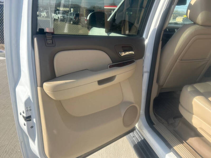 2012 GMC Yukon XL SLT