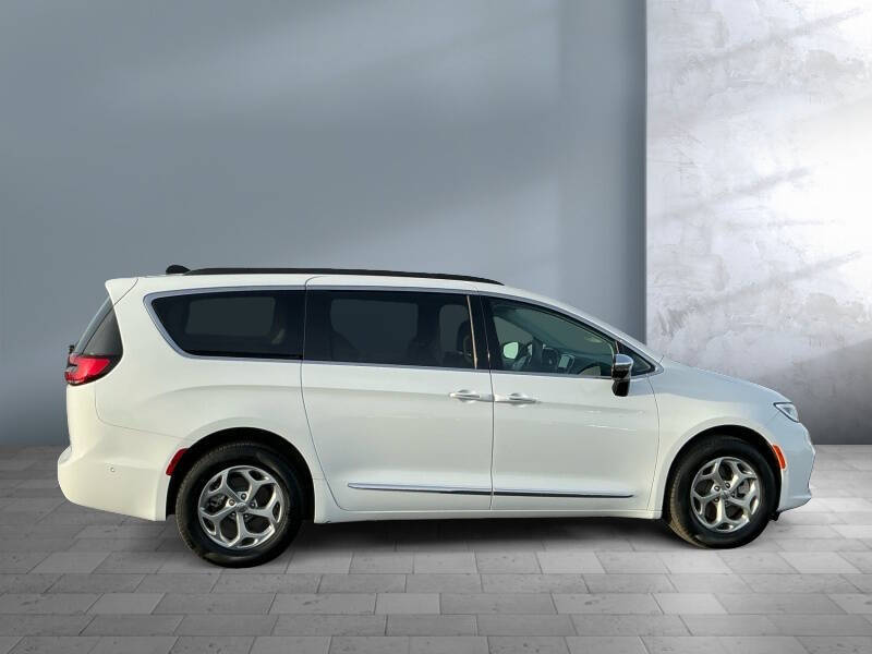 2023 Chrysler Pacifica Limited